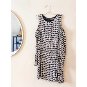 Long sleeve open shoulder floral printed dress